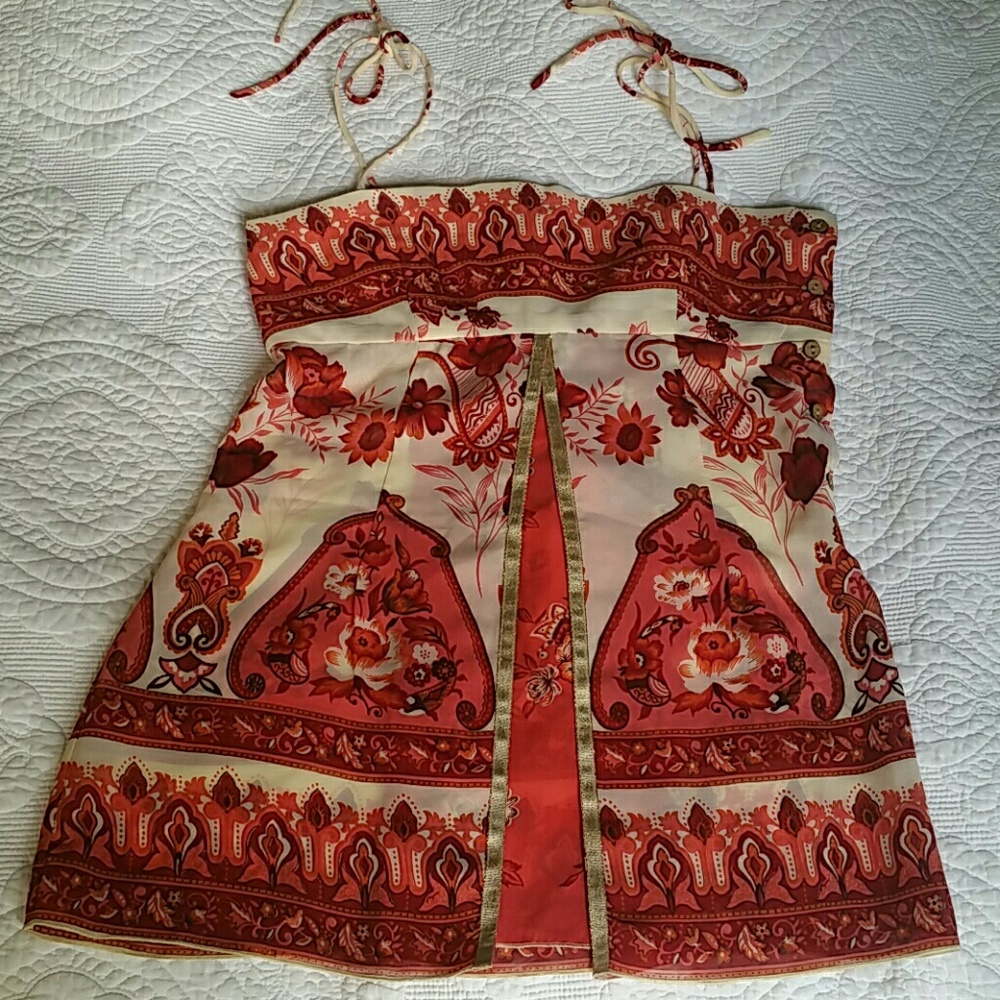 Guess women's Top size Small floral summer euc